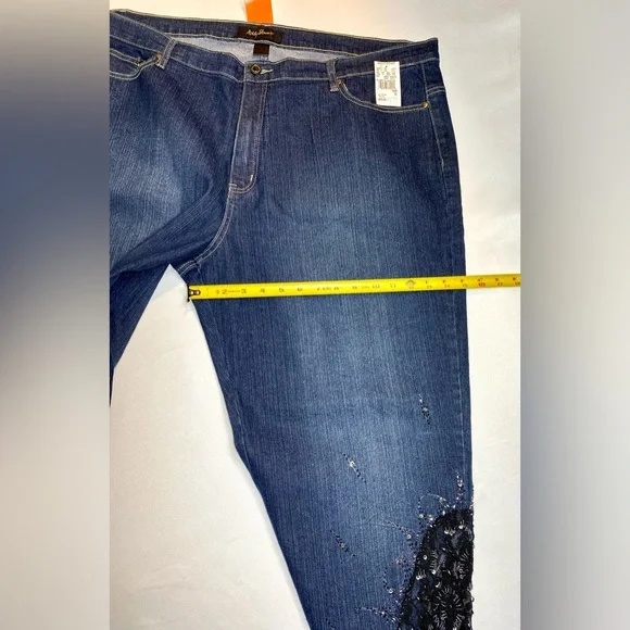 Embellished deep blue denim jeans Sequin Black Lace Embroidered Capri - Picture 12 of 13